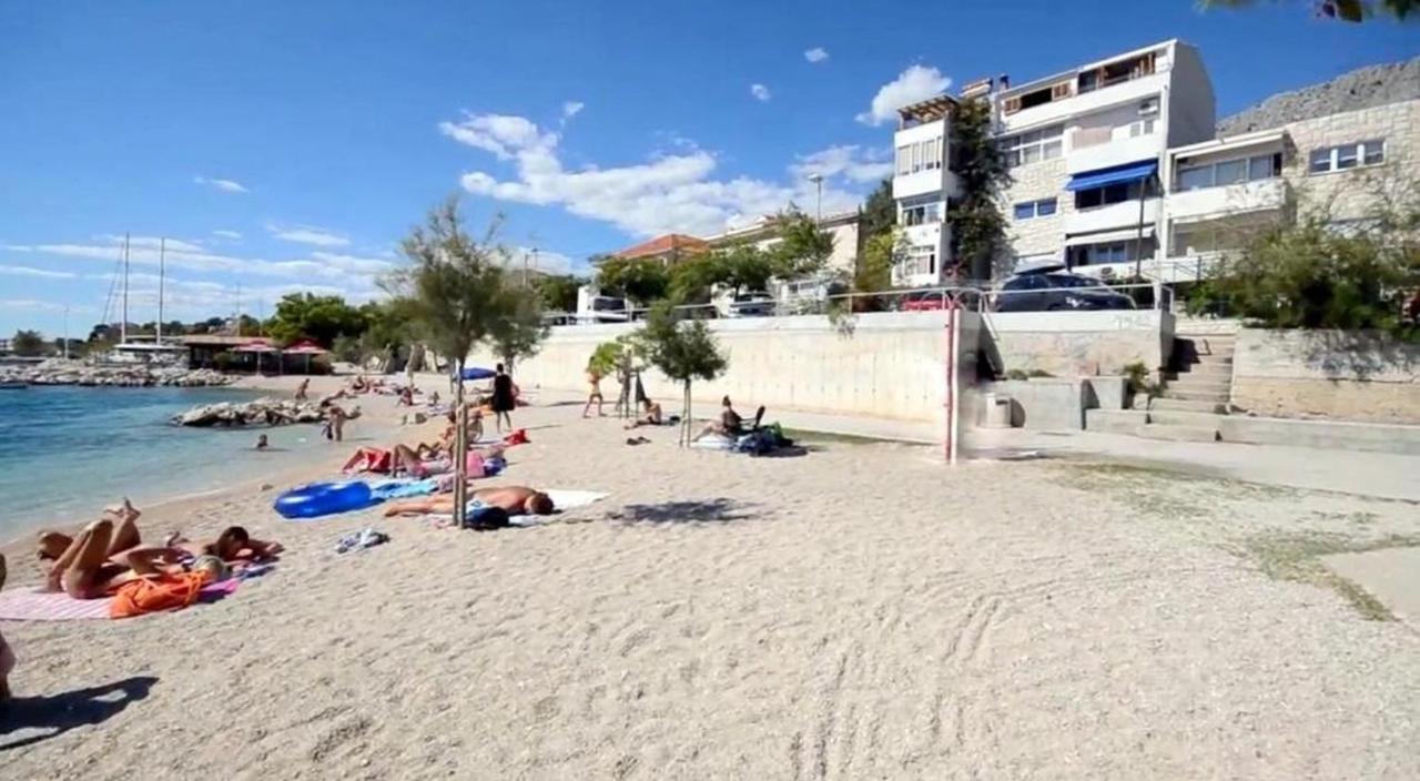 Appartamento Seaside Lux Dugi Rat Esterno foto