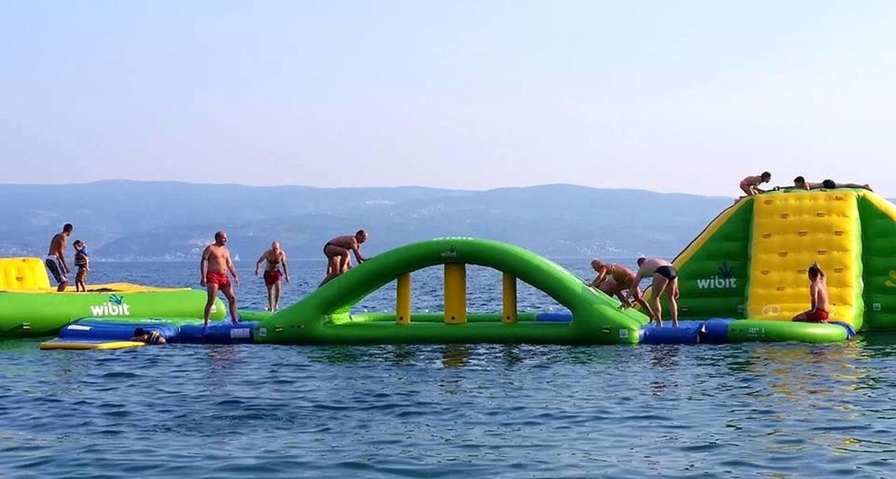 Appartamento Seaside Lux Dugi Rat Esterno foto